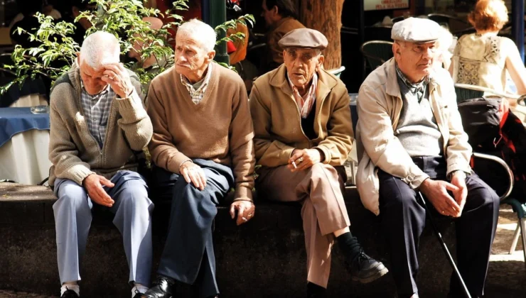 II. Yaşlılık Şurası Kapsamında İzmir’de “İl Yaşlılık Çalıştayı” Gerçekleştirilecek